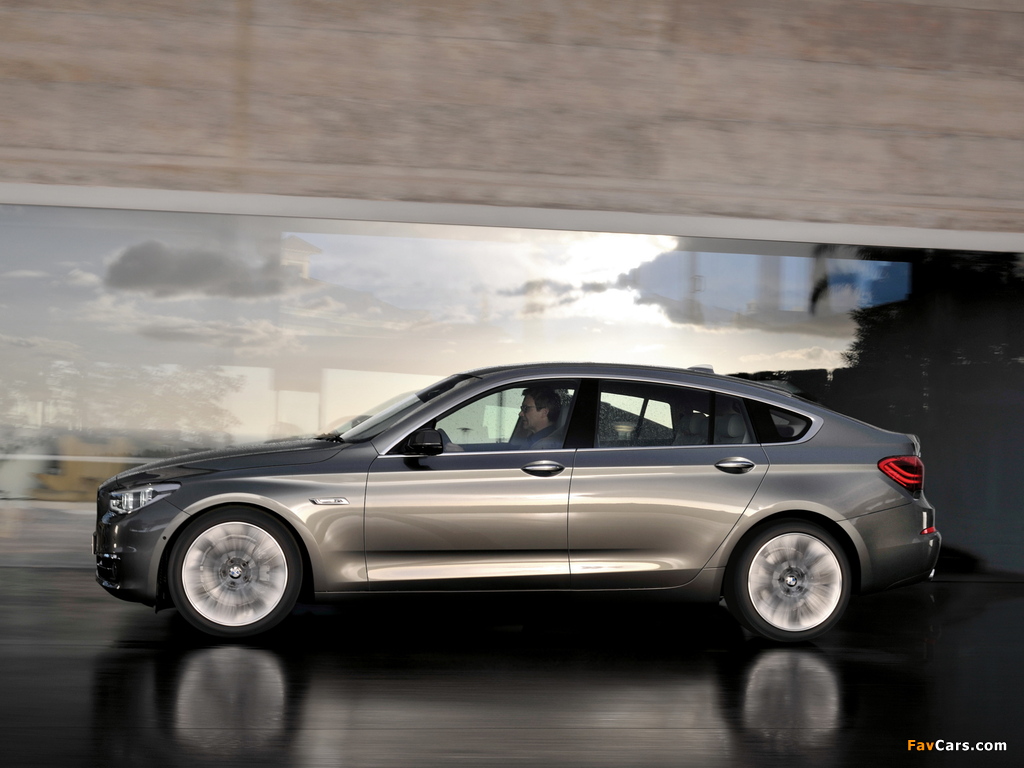 Images of BMW 535i xDrive Gran Turismo Luxury Line (F07) 2013 (1024 x 768)
