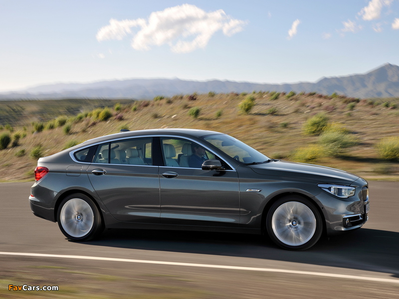 Images of BMW 535i xDrive Gran Turismo Luxury Line (F07) 2013 (800 x 600)