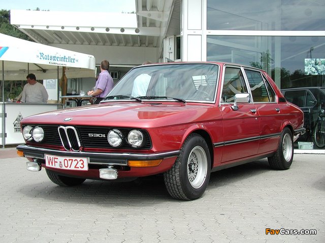 Images of BMW 530i Sedan (E12) 1974–77 (640 x 480)