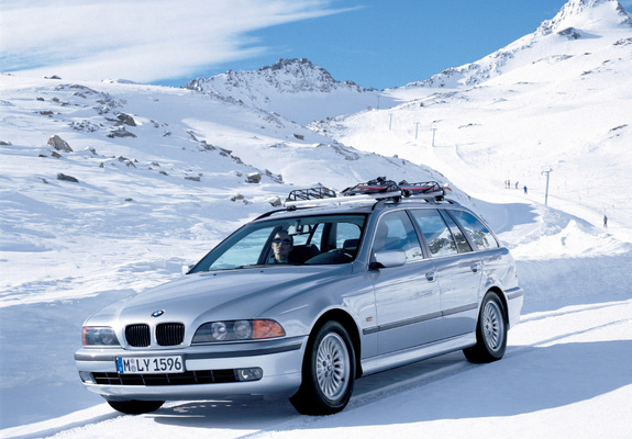 Images of BMW 528i Touring (E39) 1997–2000