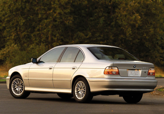 Images of BMW 530i Sedan US-spec (E39) 2000–03