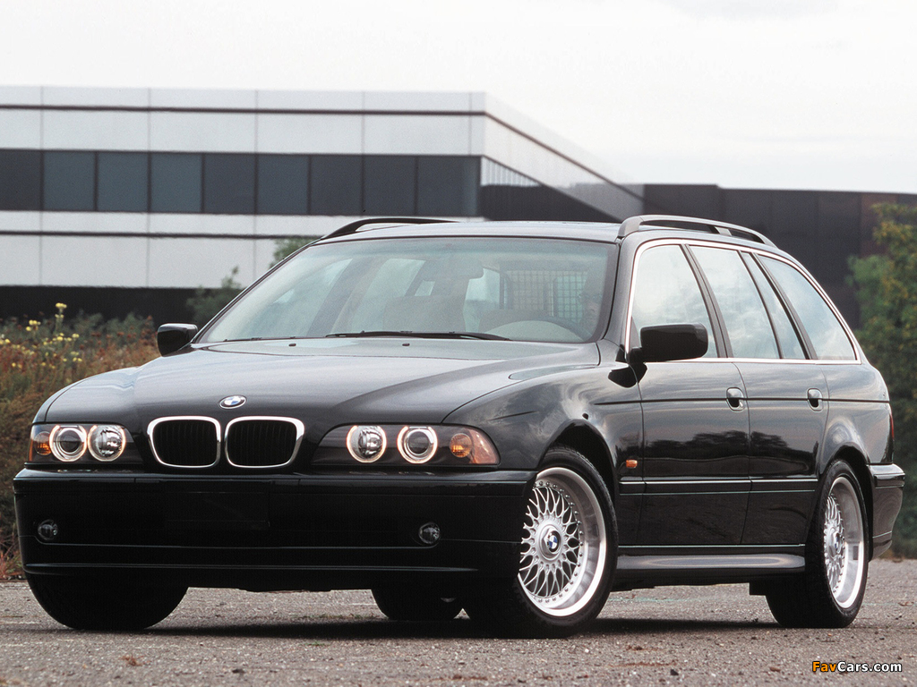 Images of BMW 540i Touring US-spec (E39) 2000–04 (1024 x 768)