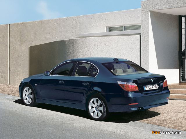 Images of BMW 525i Sedan (E60) 2003–07 (640 x 480)