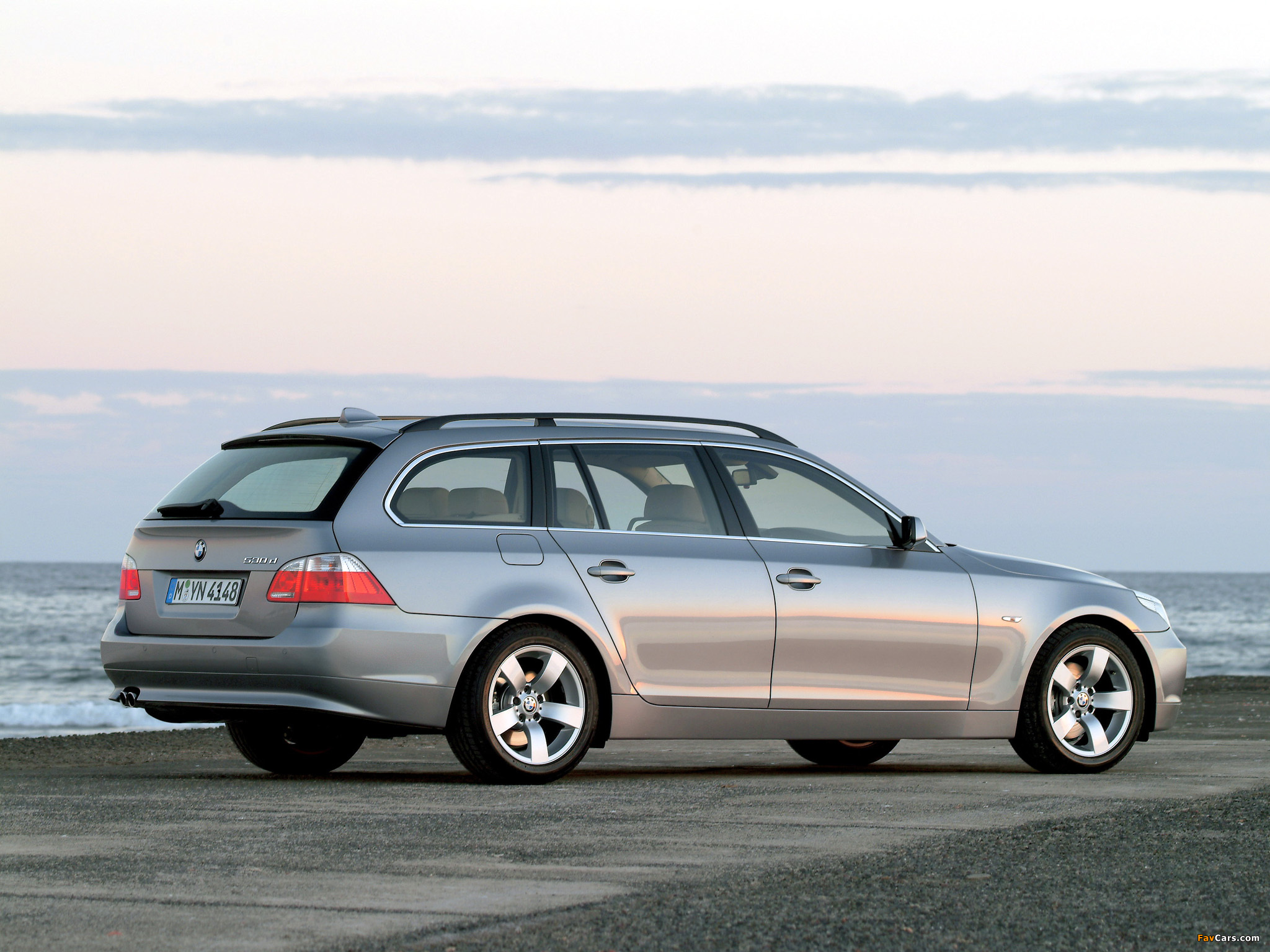 Images of BMW 530d Touring (E61) 2004–07 (2048 x 1536)