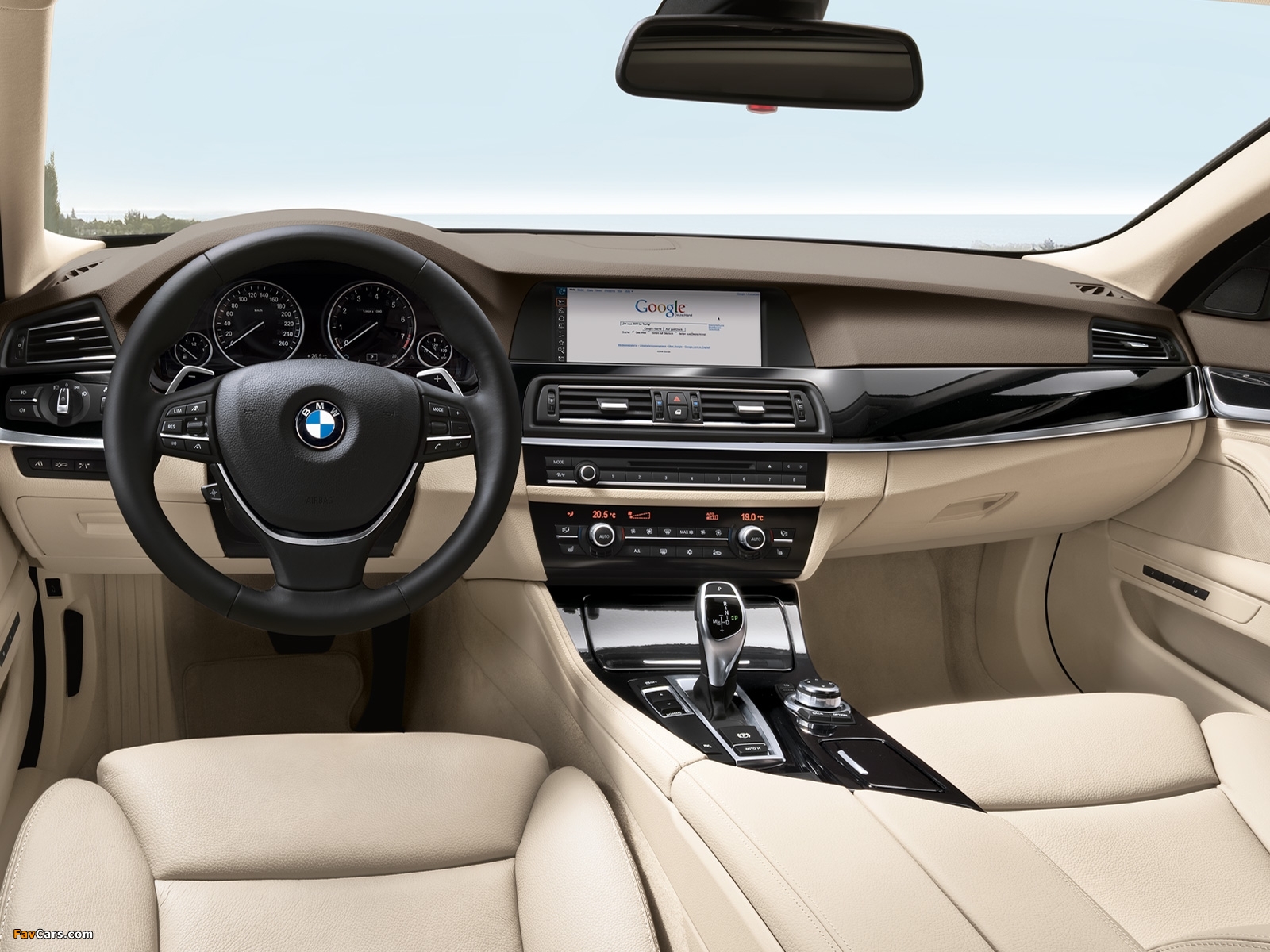 Images of BMW 5 Series Touring (F11) 2010–13 (1600 x 1200)