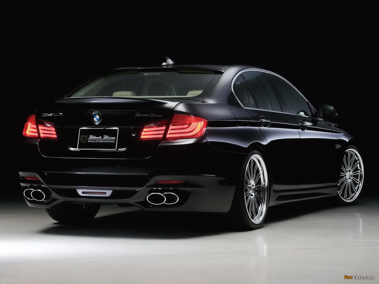Images of WALD BMW 5 Series Black Bison Edition (F10) 2011 (1280 x 960)