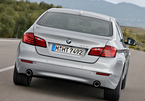 Images of BMW 535i Sedan Luxury Line (F10) 2013