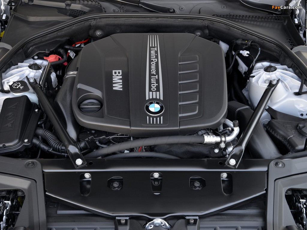 Images of BMW 530d Sedan Luxury Line (F10) 2013 (1024 x 768)