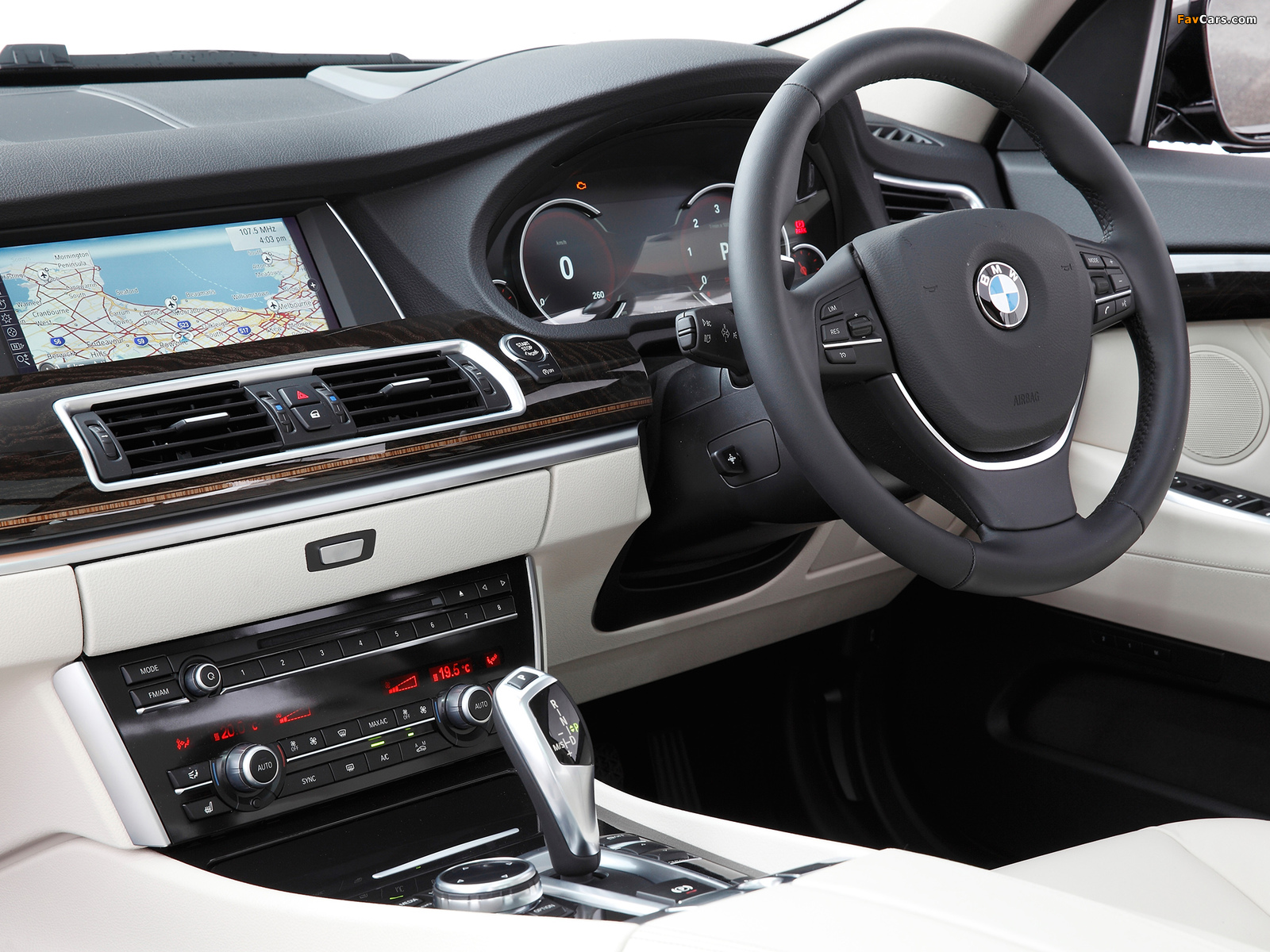Images of BMW 530d Gran Turismo Luxury Line AU-spec (F07) 2013 (1600 x 1200)