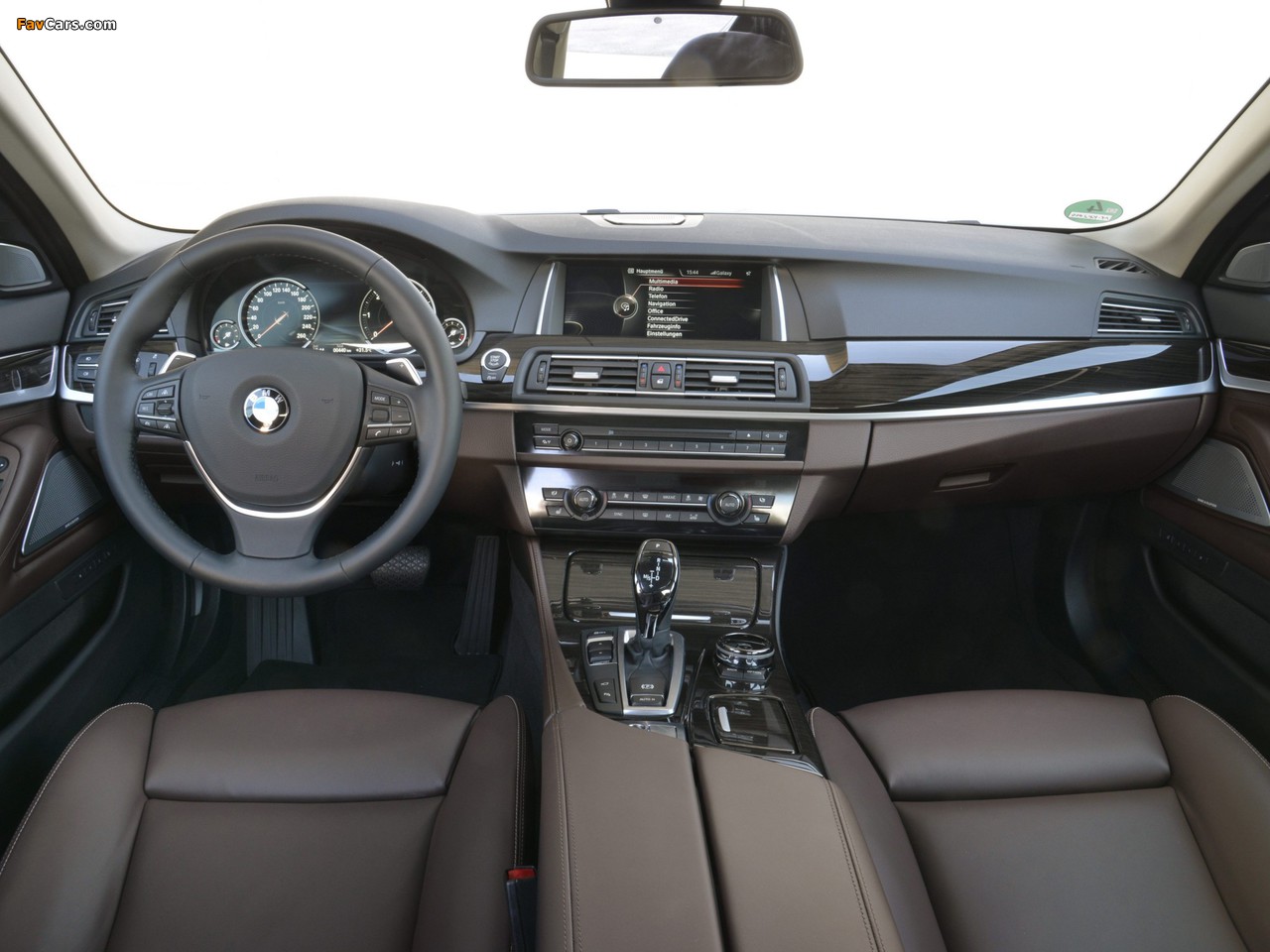Images of BMW 530d Sedan Luxury Line (F10) 2013 (1280 x 960)