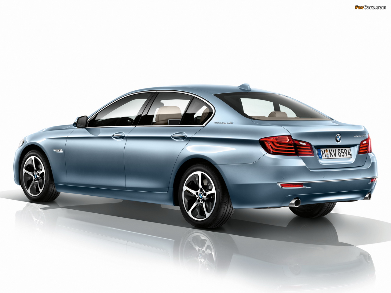 Images of BMW ActiveHybrid 5 (F10) 2013 (1280 x 960)
