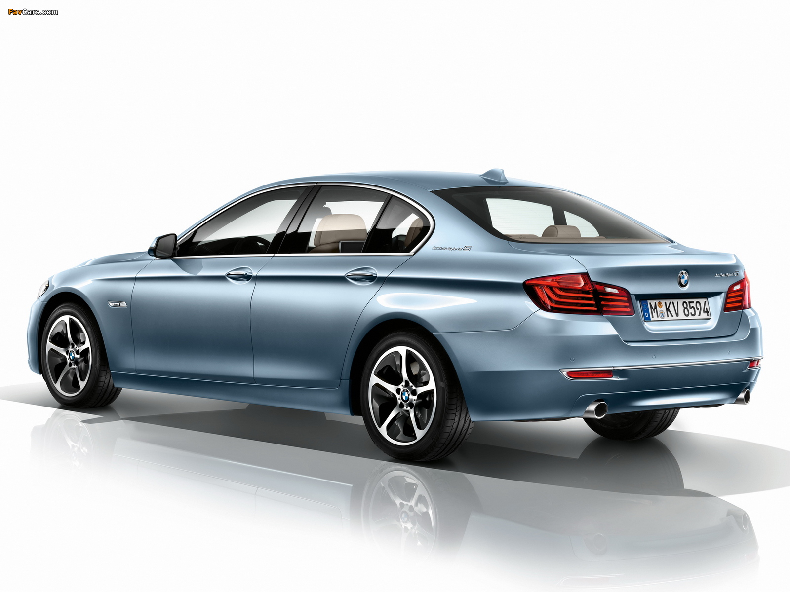 Images of BMW ActiveHybrid 5 (F10) 2013 (1600 x 1200)
