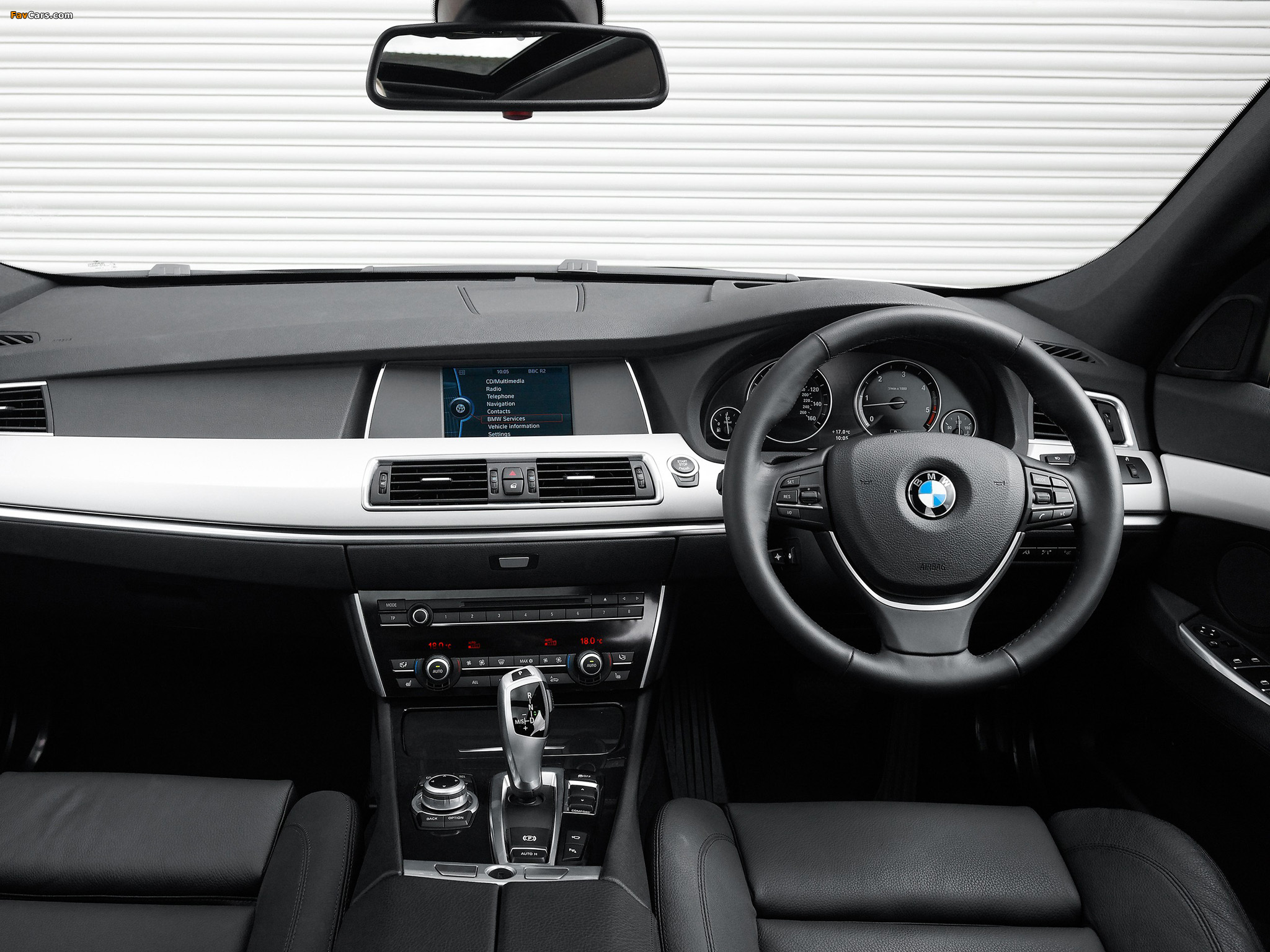 Photos of BMW 530d Gran Turismo UK-spec (F07) 2009–13 (2048 x 1536)
