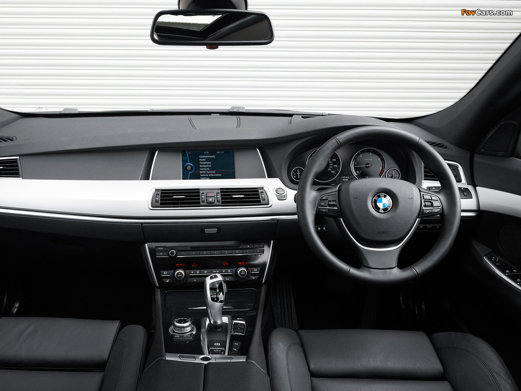 Photos of BMW 530d Gran Turismo UK-spec (F07) 2009–13 (1024 x 768)