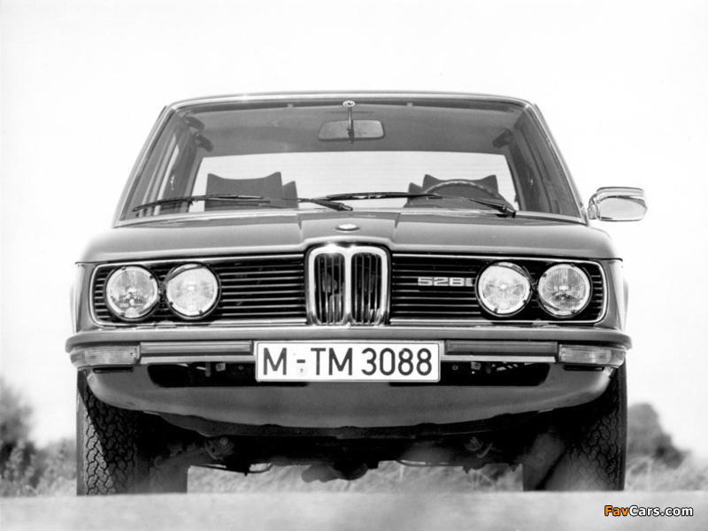 Photos of BMW 528i Sedan (E12) 1977–81 (800 x 600)