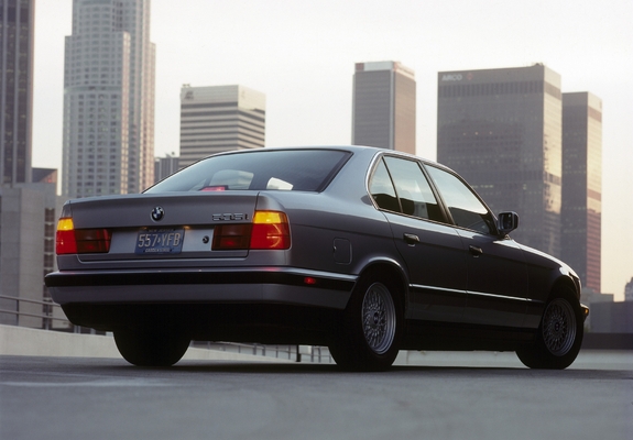Photos of BMW 535i US-spec (E34) 1987–93
