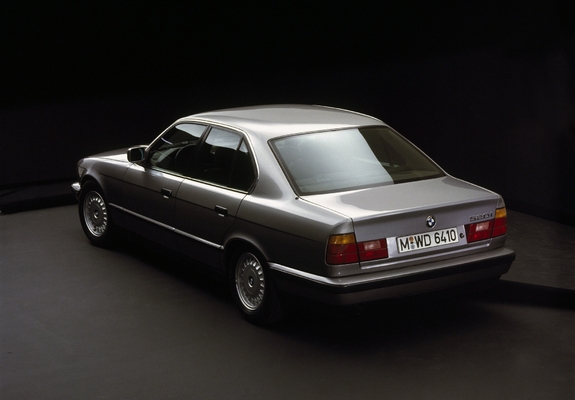 Photos of BMW 520i Sedan (E34) 1987–95