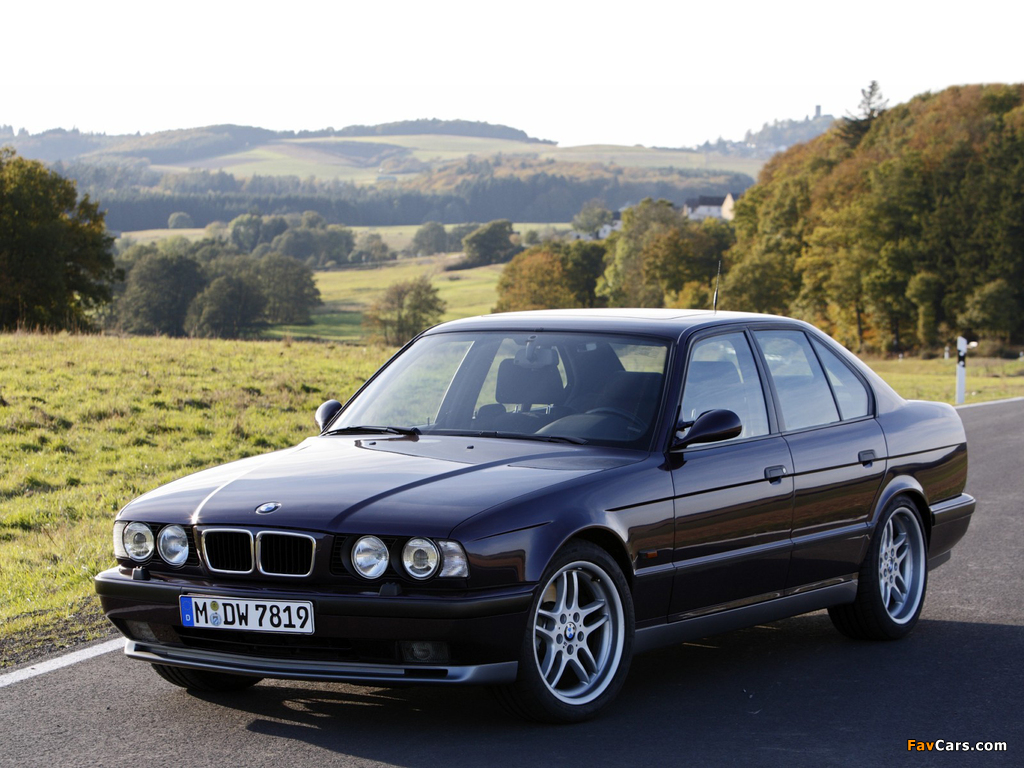 Photos of BMW M5 Sedan (E34) 1994–95 (1024 x 768)