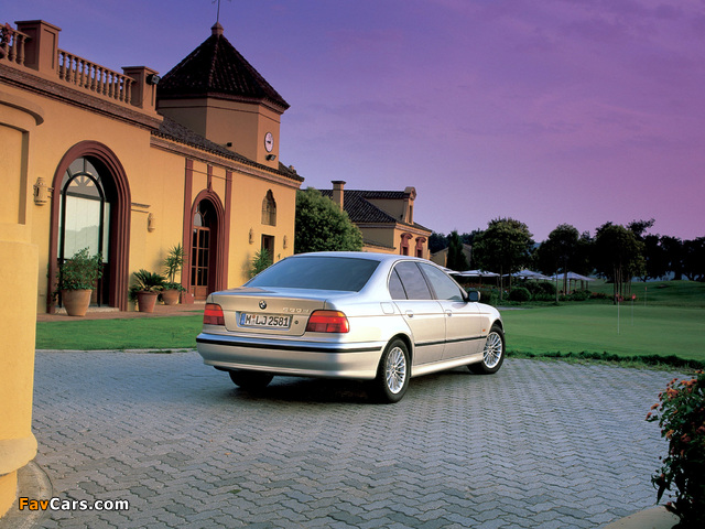 Photos of BMW 530d Sedan (E39) 1998–2003 (640 x 480)