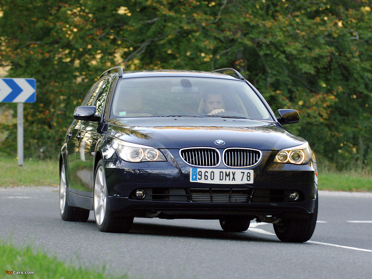 Photos of BMW 530xd Touring (E61) 2005–07 (1280 x 960)