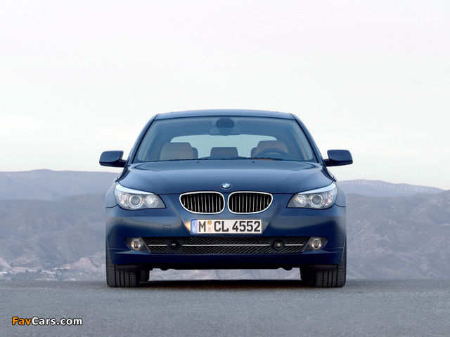 Photos of BMW 530i Touring (E61) 2007–10 (640 x 480)