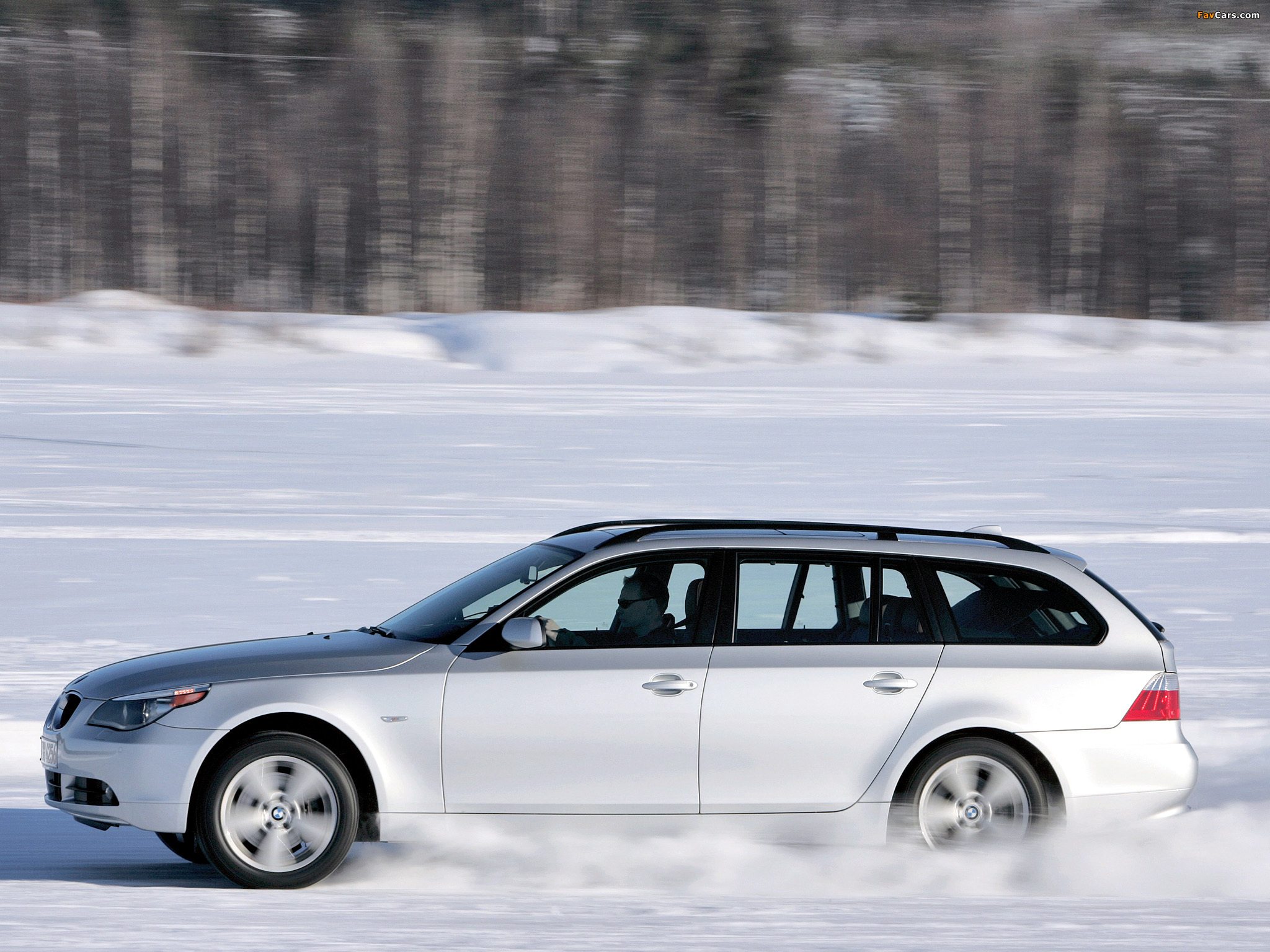 Photos of BMW 530xi Touring (E61) 2007–10 (2048 x 1536)