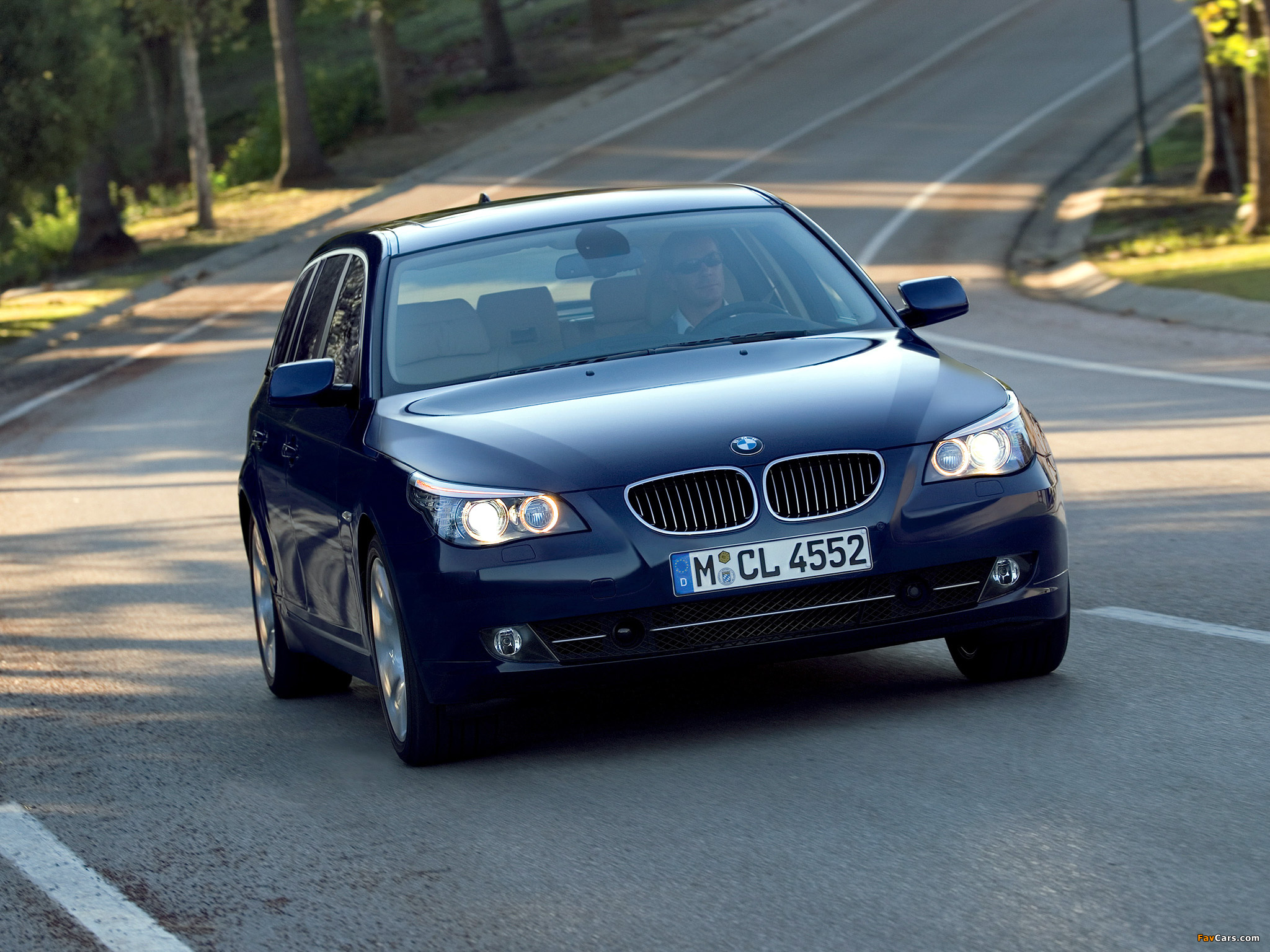 Photos of BMW 530i Touring (E61) 2007–10 (2048 x 1536)