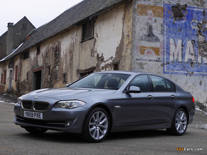 Photos of BMW 535i Sedan UK-spec (F10) 2010 (800 x 600)
