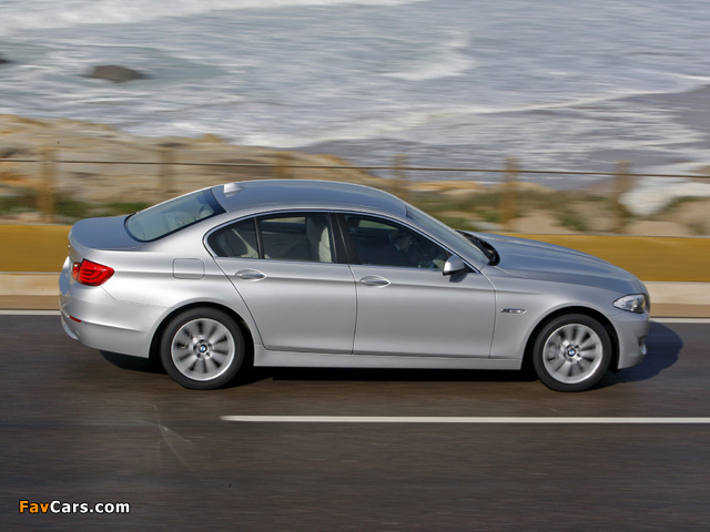 Photos of BMW 530d Sedan (F10) 2010–13 (640 x 480)