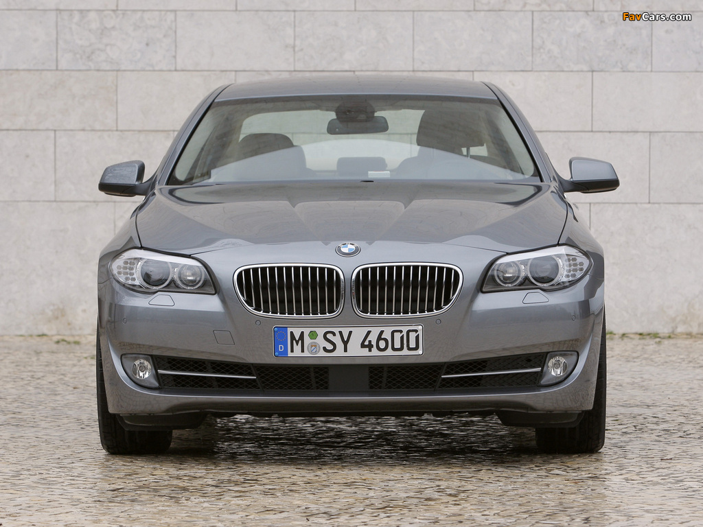 Photos of BMW 535i Sedan (F10) 2010–13 (1024 x 768)