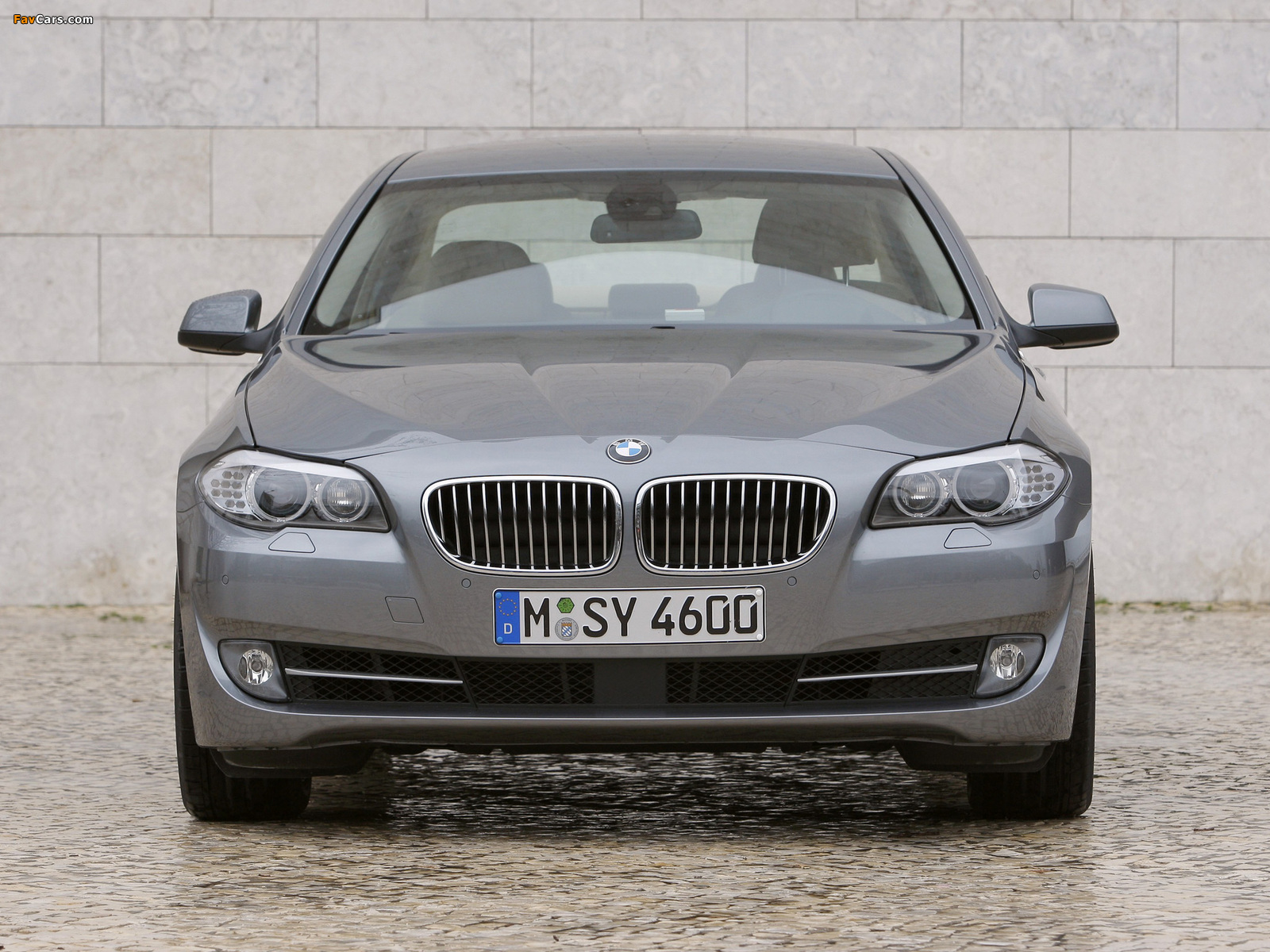 Photos of BMW 535i Sedan (F10) 2010–13 (1600 x 1200)