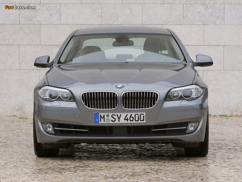 Photos of BMW 535i Sedan (F10) 2010–13 (800 x 600)