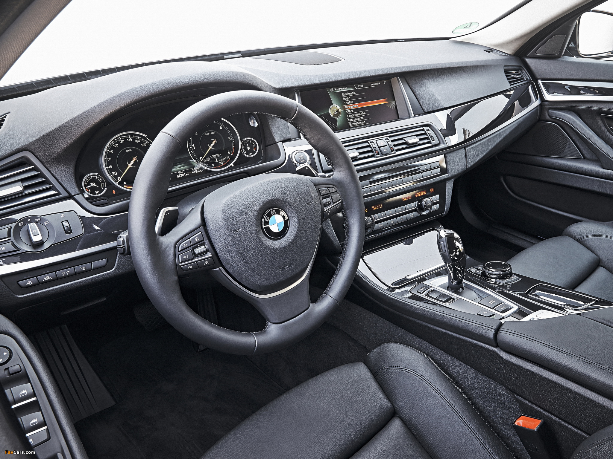 Photos of BMW 520d Touring (F11) 2013 (2048 x 1536)