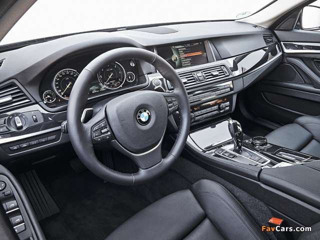 Photos of BMW 520d Touring (F11) 2013 (640 x 480)