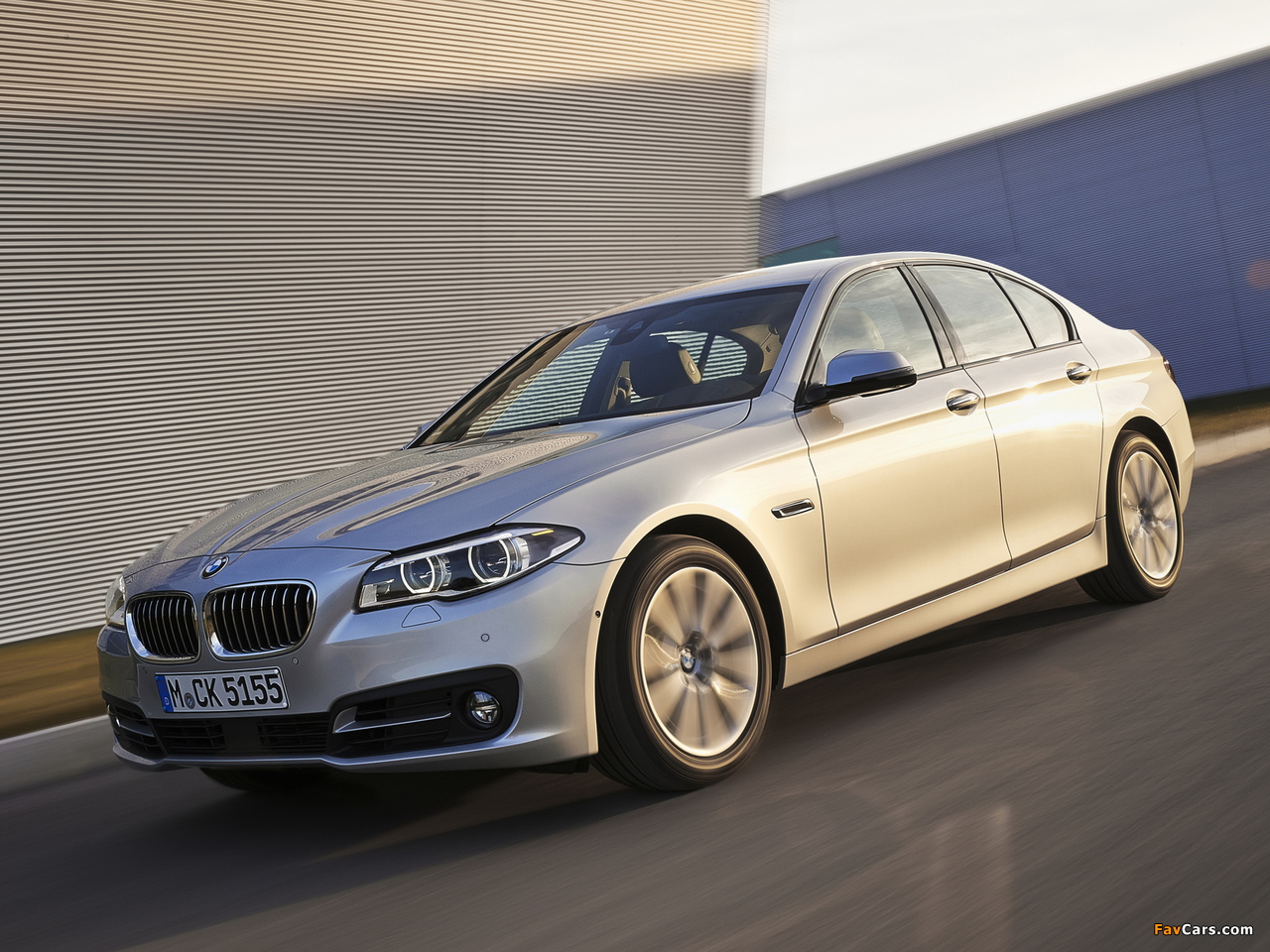 Photos of BMW 518d Sedan (F10) 2013 (1280 x 960)