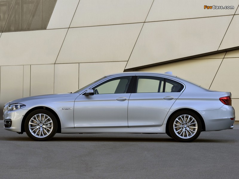 Photos of BMW 530d Sedan Luxury Line (F10) 2013 (800 x 600)