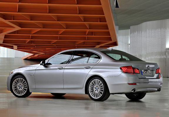 Photos of BMW 535i Sedan Luxury Line (F10) 2013