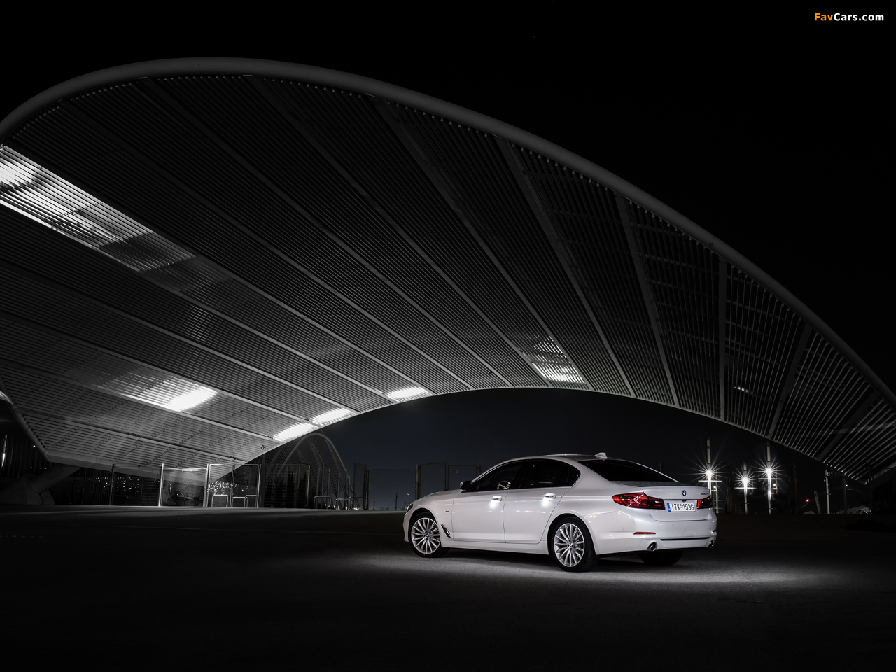 Photos of BMW 520d Sedan Luxury Line (G30) 2017 (1280 x 960)
