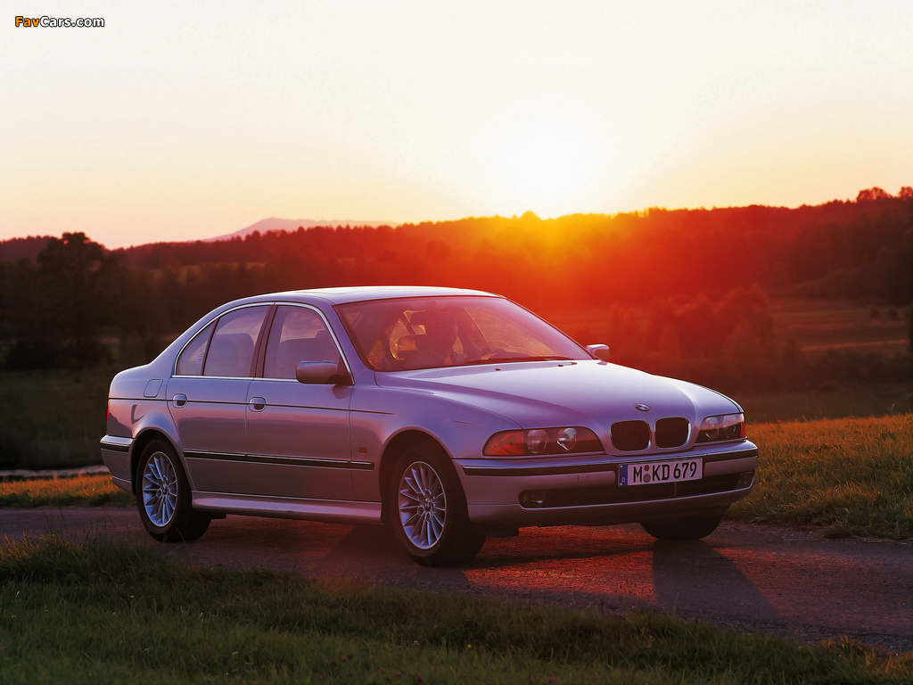 Photos of BMW 5 Series Sedan (E39) 1995–2003 (1024 x 768)