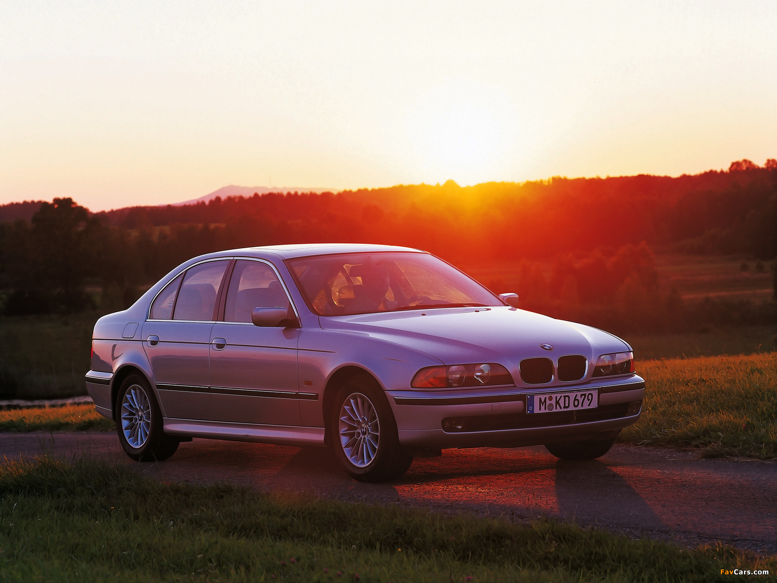 Photos of BMW 5 Series Sedan (E39) 1995–2003 (1600 x 1200)