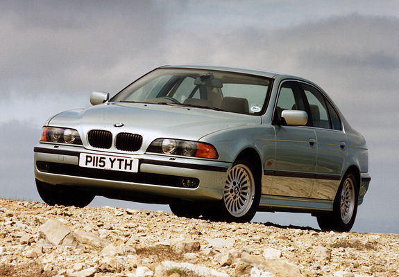 Photos of BMW 540i Sedan UK-spec (E39) 1996–2000