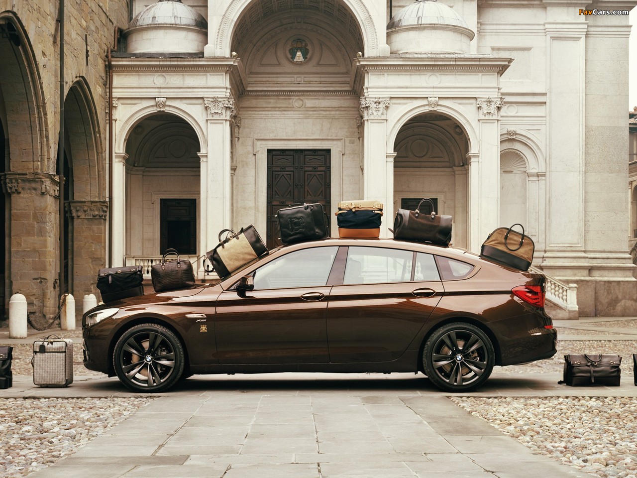 Pictures of BMW 5 Series Gran Turismo by Trussardi (F07) 2011 (1280 x 960)