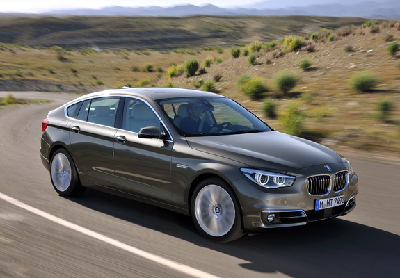 Pictures of BMW 535i xDrive Gran Turismo Luxury Line (F07) 2013