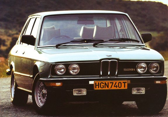 Pictures of BMW 528i Sedan ZA-spec (E12) 1977–81