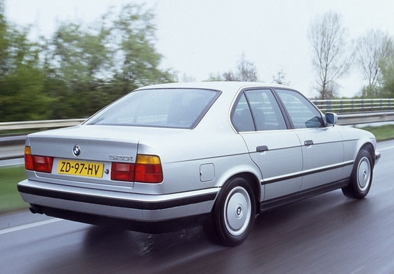 Pictures of BMW 520i Sedan (E34) 1987–95