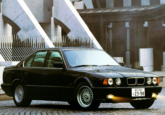 Pictures of BMW 5 Series Sedan JP-spec (E34) 1988–95