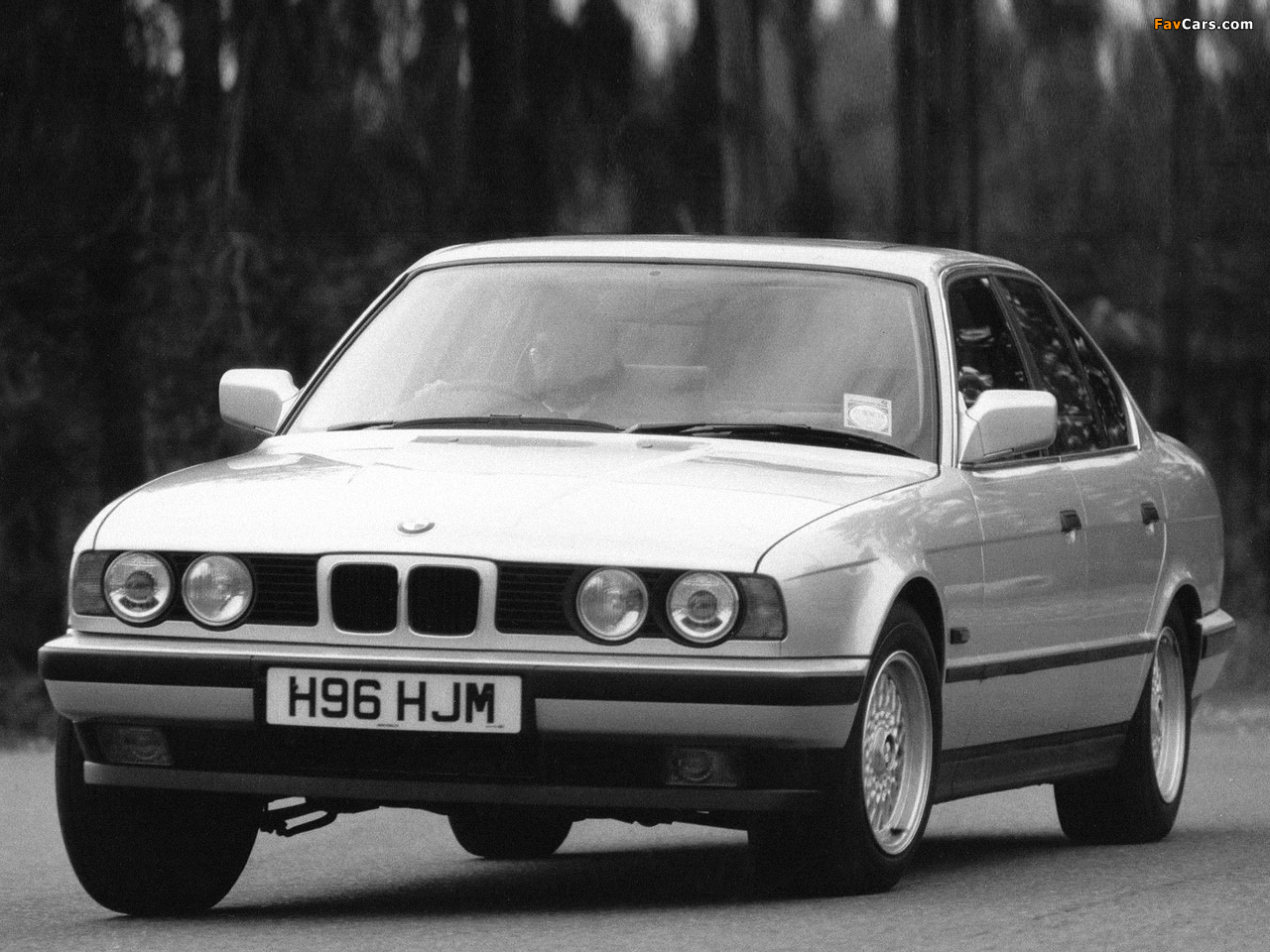 Pictures of BMW 5 Series Sedan UK-spec (E34) 1988–95 (1280 x 960)
