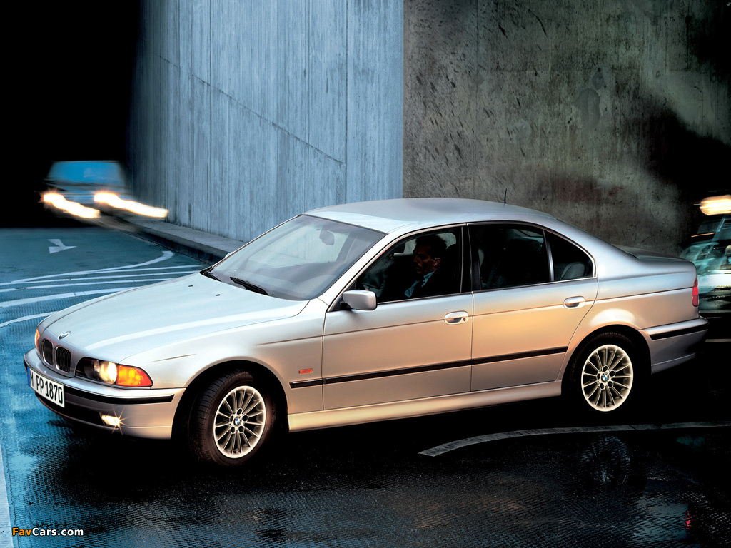 Pictures of BMW 540i Sedan (E39) 1996–2000 (1024 x 768)
