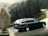 Pictures of BMW 540i Touring (E39) 1997–2004