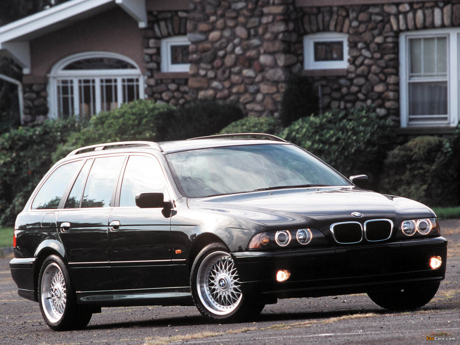 Pictures of BMW 540i Touring US-spec (E39) 2000–04 (1600 x 1200)